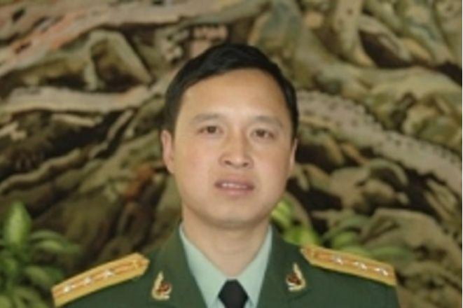 周志東