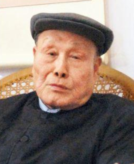 畢范宇
