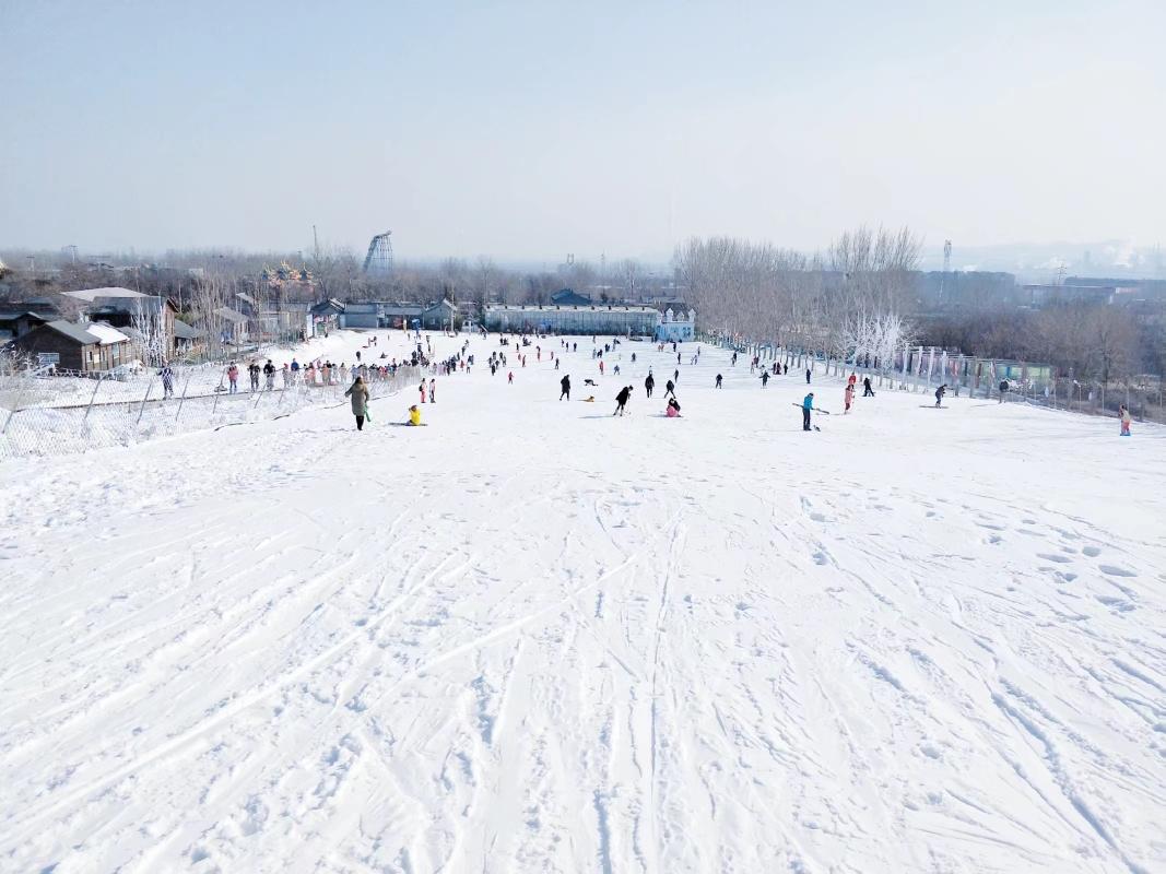 玉黛湖滑雪场