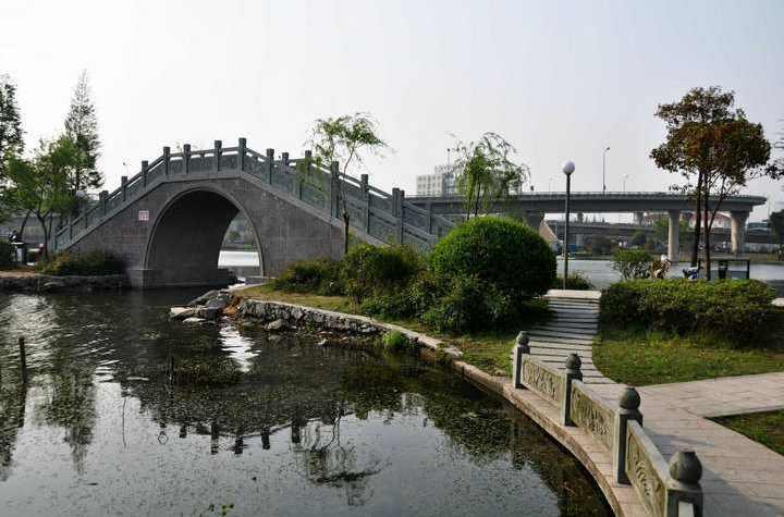 宁波日湖