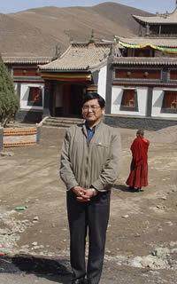 贾多杰
