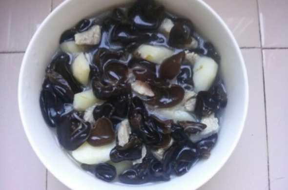 黑木耳湯