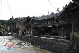 光明村