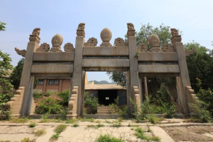 庄亲王墓