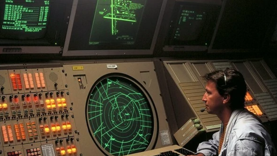 航空管制雷達(dá)