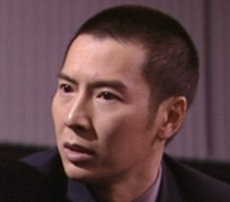 吴霆