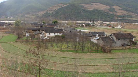 格兰村