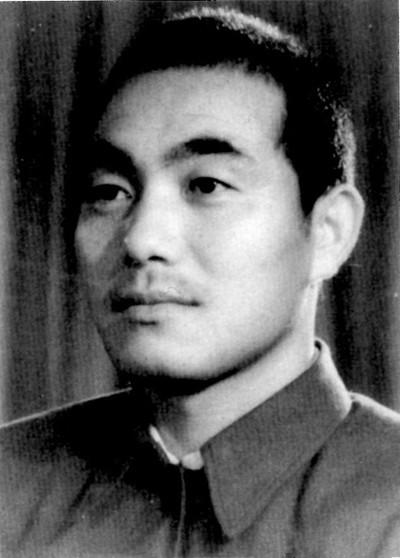 白英寬