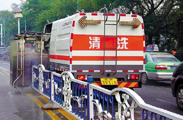 护栏清洗车