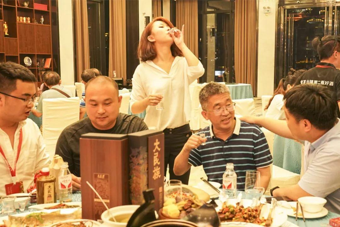 酒桌禮儀