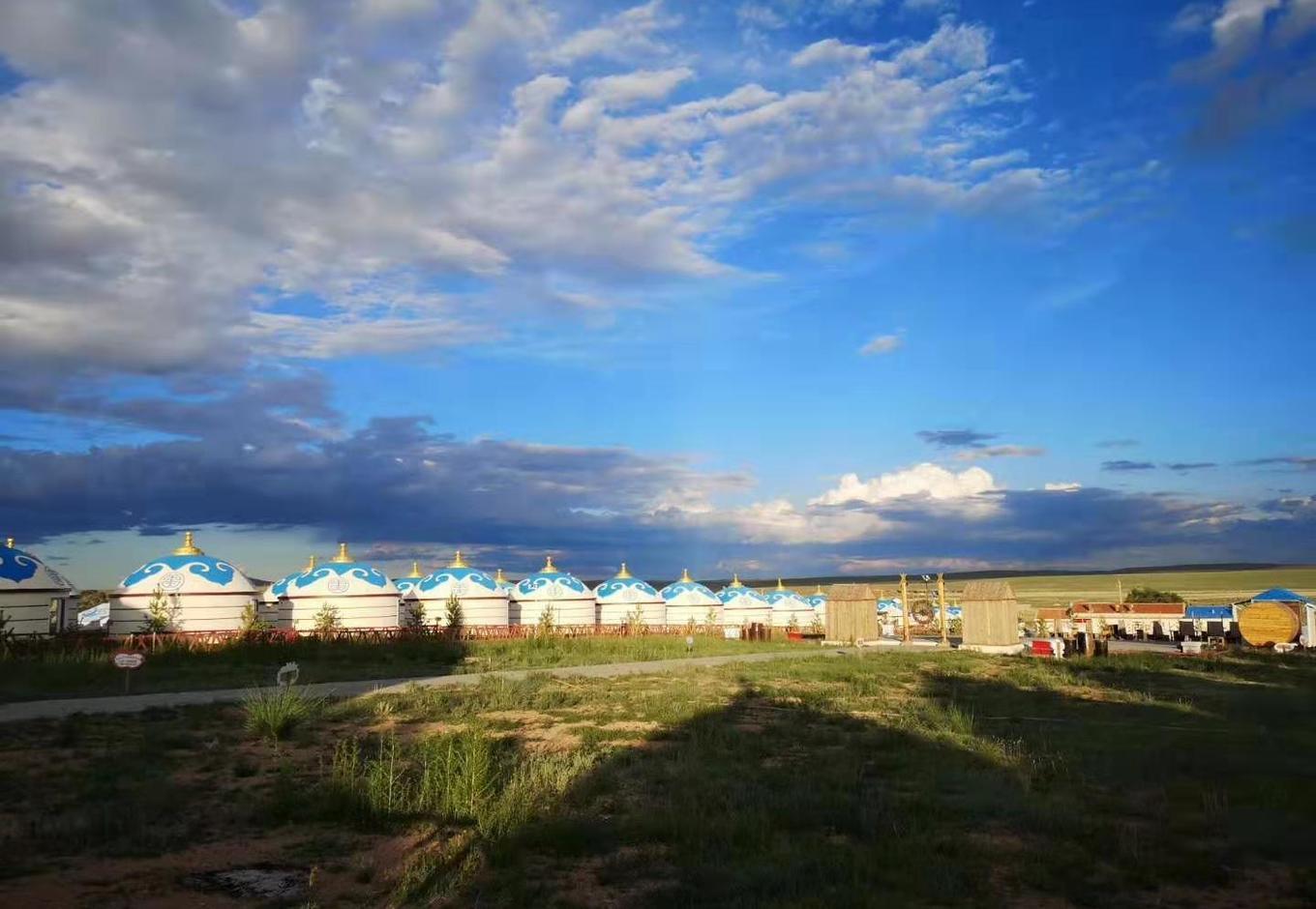 【携程攻略】达茂旗红格尔敖包旅游景区景点,红格尔敖包旅游景区位于内蒙古包头市达茂旗希拉穆仁原草原，是当地出…