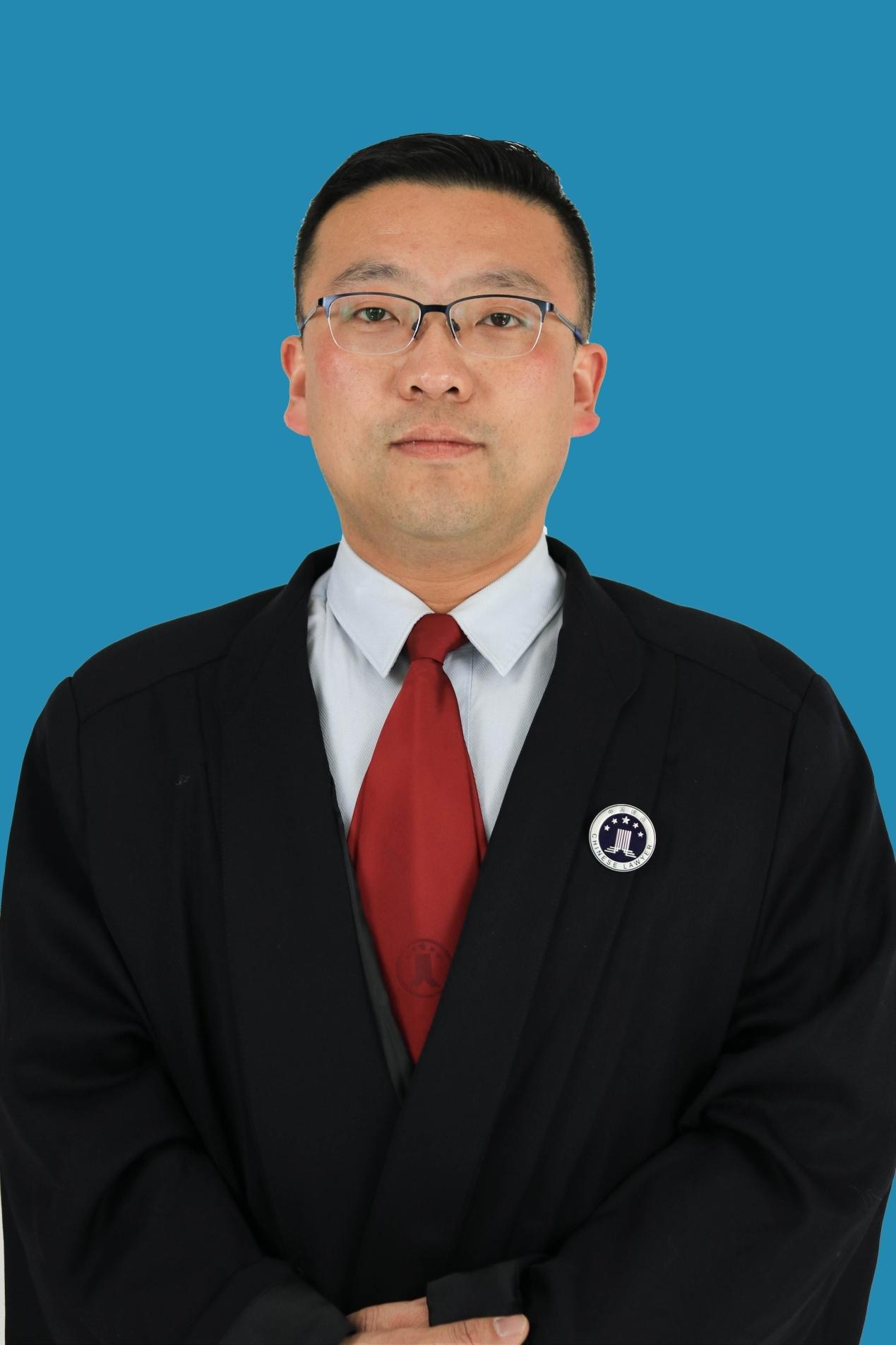 陈雷