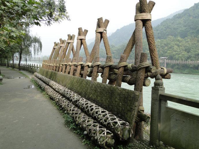 四合锁山桥