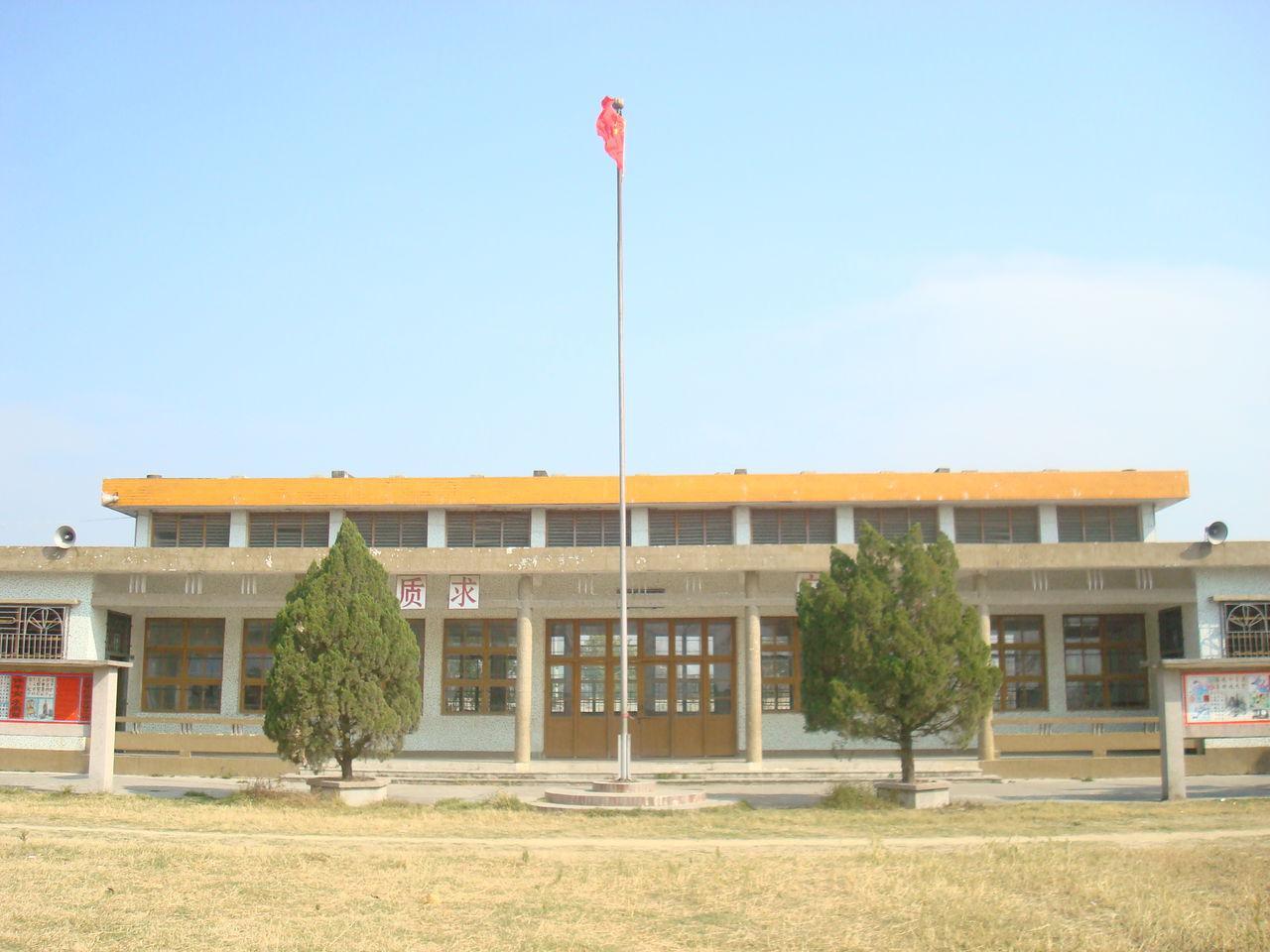 潮州市饒平縣錢東灰寨小學(xué)