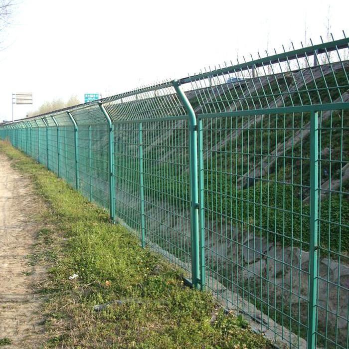 框架護(hù)欄網(wǎng)