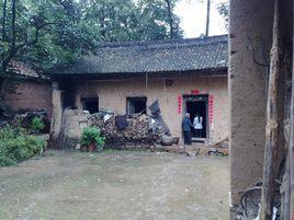 石板河村