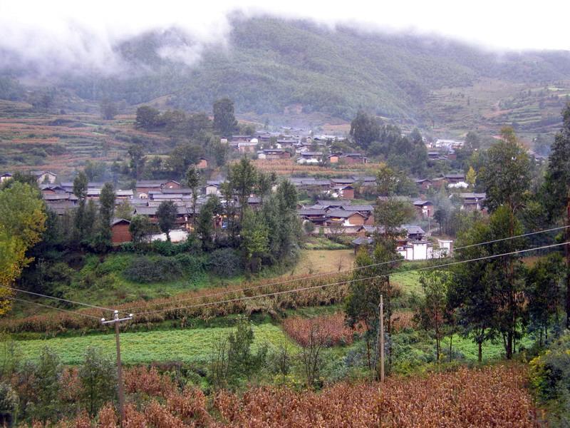 上关甸村