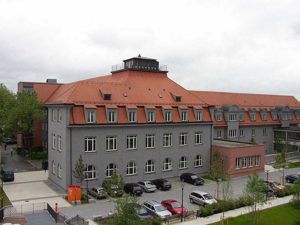 奥古斯堡学院