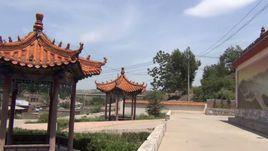 東南溝村