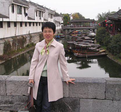 黄婷