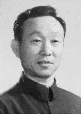 阎振国