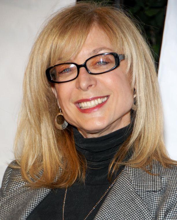 NINA HARTLEY