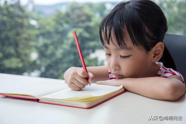 孩子不写作文，除了一个原因时间不够，就是孩子学习态度不端正，因为孩子绝不可能不会写作文